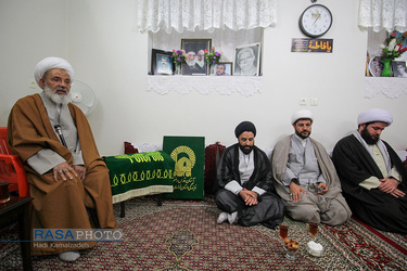 دیدار و تکریم خانواده شهدا با حضور جمعی از طلاب در بیرجند‎