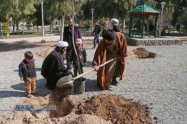 آئین درختکاری خانوادگی طلاب