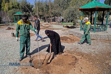 آئین درختکاری خانوادگی طلاب