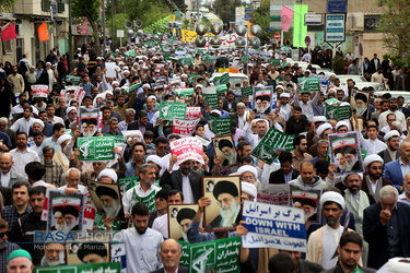 راه پیمایی نمازگزاران جمعه قم در حمایت از سپاه