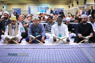 دیدار شرکت‌کنندگان در مسابقات بین‌المللی قرآن با رهبر انقلاب