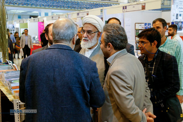 بازدید رییس دفتر مقام معظم رهبری حجت الاسلام والمسلمین محمدی گلپایگانی از نمایشگاه بین المللی کتاب