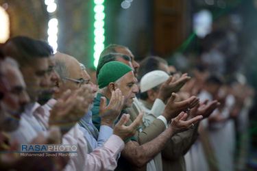 اقامه نماز عید فطر در کربلای معلی