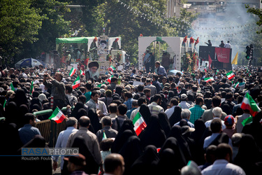 مراسم تشییع پیکر مطهر ۱۵۰ شهید دفاع مقدس در تهران‎