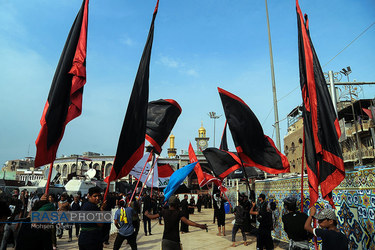 حضور میلیونی زائران حضرت اباعبد الله الحسین در کربلا