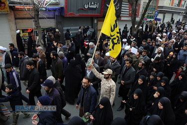 راهپیمایی نمازگزاران جمعه قم در پی شهادت سردار حاج قاسم سلیمانی