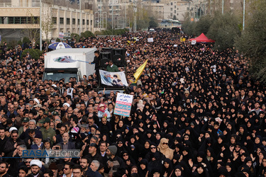 راهپیمایی نماز گزاران تهران در محکومیت به شهادت رساندن سردار حاج قاسم سلیمانی