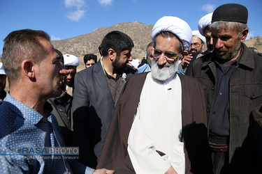 سفر حجت الاسلام والمسلمین نکونام نماینده ولی فقیه در استان چهارمحال و بختیاری به روستای چین