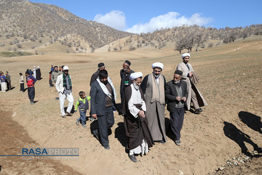 سفر حجت الاسلام والمسلمین نکونام نماینده ولی فقیه در استان چهارمحال و بختیاری به روستای چین