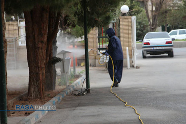 ضدعفونی اماکن عمومی شهر کرمان توسط گروه جهادی سفیران سلامت حاج قاسم