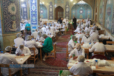 کارگاه جهادی تولید ماسک در حسینیه بنی فاطمه اصفهان