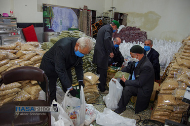 تهیه و توزیع ۴۰۰۰ بسته مواد غذایی در مشهد