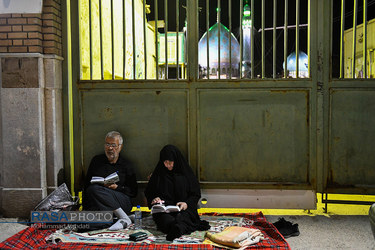 احیا شب قدر پشت در‌های بسته مسجد مقدس جمکران