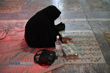 احیا شب قدر در جوار مزار شهداء