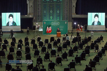 ارتباط تصویری جمعی از مداحان با مقام معظم رهبری