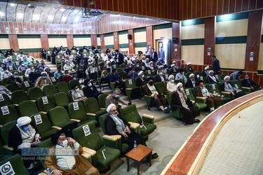 همایش نخبگان و اساتید حوزه و دانشگاه در حمایت از جبهه انقلاب در انتخابات با سخنرانی دکتر علیرضا زاکانی