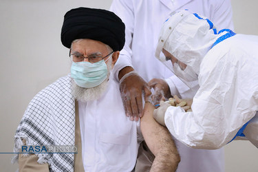 دریافت نوبت دوم واکسن ایرانی کرونا توسط رهبر انقلاب