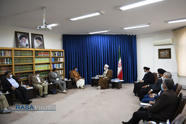 دیدار سفیر یمن با مراجع تقلید و علماء در قم