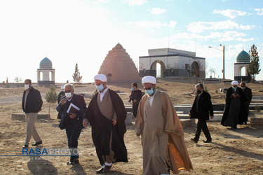 حضور نماینده ولی فقیه در استان سمنان در روستا‌های محروم