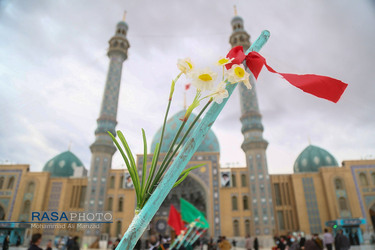 آئین جاروکشی خادمان مسجد مقدس جمکران در آستانه نیمه شعبان