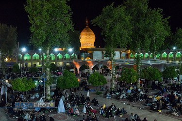 احیای شب نوزدهم ماه مبارک رمضان در حرم مطهر شاهچراغ (ع) شیراز‎‎