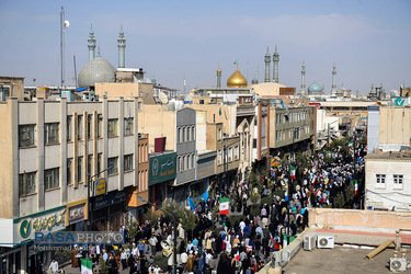 راهپیمایی مردم قم در محکومیت حادثه تروریستی حرم شاهچراغ