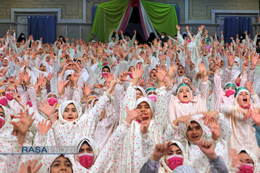 مراسم جشن تکلیف دختران دانش‌آموز با حضور مقام معظم رهبری