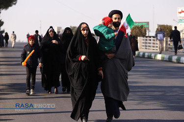 راهپیمایی باشکوه مردم قم در جشن پیروزی انقلاب