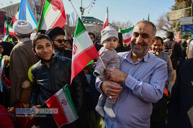 راهپیمایی باشکوه مردم قم در جشن پیروزی انقلاب