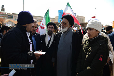 راهپیمایی باشکوه مردم قم در جشن پیروزی انقلاب