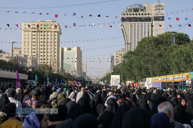 جشن بزرگ امام رضایی‌ها در مشهد مقدس