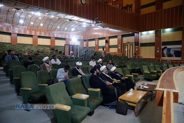 نشست تبیین مبانی فقهی مقاومت اسلامی در فلسطین از نگاه امامین انقلاب با ارائیه آیت الله کعبی