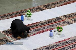 سفره افطاری حرم حضرت فاطمه معصومه (سلام‌الله‌علیها) در ماه مبارک رمضان