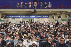 مراسم بزرگداشت شهید رئیسی و شهدای خدمت با حضور رهبر انقلاب