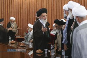 اولین اجلاسیه سراسری ایمان و‌امید امام خمینی (ره) در اندیشه امام خامنه‌ای