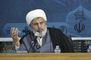 دورمین روز از اولین اجلاسیه سراسری ایمان و امید امام خمینی (ره) در اندیشه امام خامنه‌ای