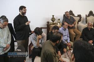 حضور آیت الله محمدی عراقی در منزل سردار شهید اسماعیل شاکری