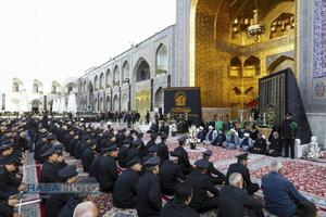 آیین اذن عزا و تعویض پرچم حرم مطهر رضوی در آغاز ماه محرم