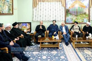دیدار مسعود پزشکیان رئیس جمهور با حجت الاسلام والمسلمین شهرستانی نماینده حضرت آیت الله سیستانی در ایران