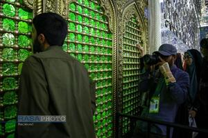 آیین غبارروبی حرم مطهر بانوی کرامت (س) با حضور اصحاب رسانه