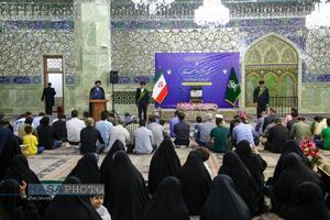 آیین غبارروبی حرم مطهر بانوی کرامت (س) با حضور اصحاب رسانه