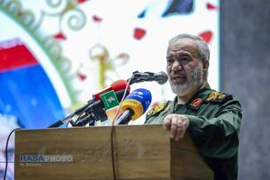 آئین تکریم و معارفه فرمانده سپاه استان قم