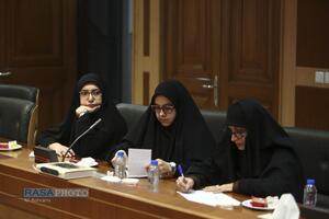نشست خبری رونمایی از پوستر و فراخوان هفتمین همایش کتاب سال حکومت اسلامی