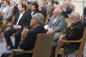 دیدار رئیس‌ جمهور و اعضای هیئت دولت با رهبر معظم انقلاب
