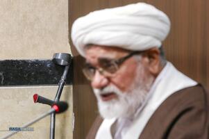 محفل خاطره‌گویی رزمندگان روحانی دفاع مقدس