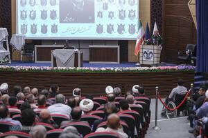 همایش گرامیداشت هفته دفاع مقدس