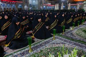 آیین شمعدان‌ در شام رحلت بانوی کرامت (س)