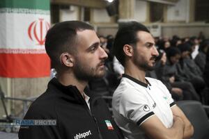 دیدار قهرمانان و مدال‌آوران ورزشی و المپیادهای علمی جهانی با رهبر انقلاب