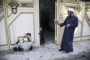 مراسم تدفین پیکر پاک شهید گمنام دفاع مقدس در مدرسه علمیه خواهران حضرت آمنه