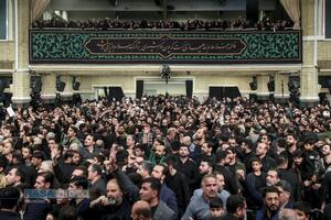 عزاداری شام شهادت حضرت فاطمةالزهرا (سلام‌الله‌علیها) در حسینیه امام خمینی (ره)
